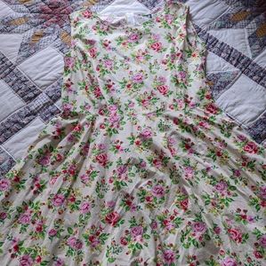 Lady London Vintage Rose Tea Dress